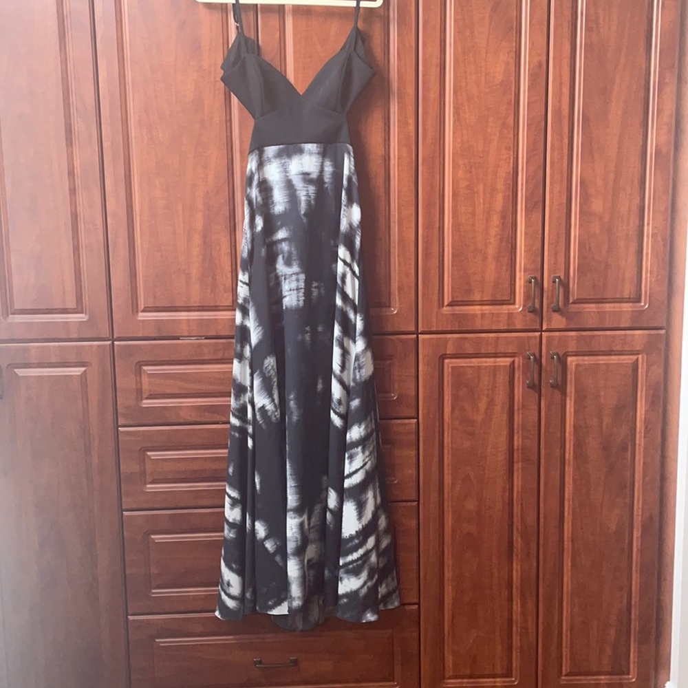 NWT BCBG Cut out dress size 6.